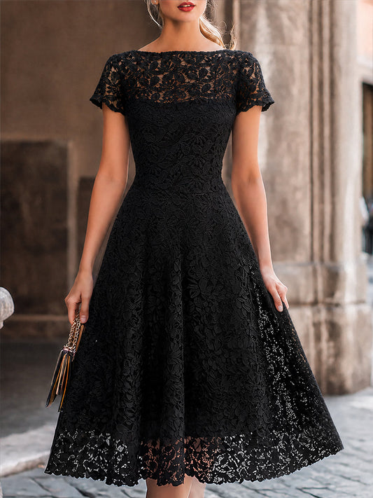 Abito Midi A-Line in Pizzo Floreale Elegante con Scollatura a Barca