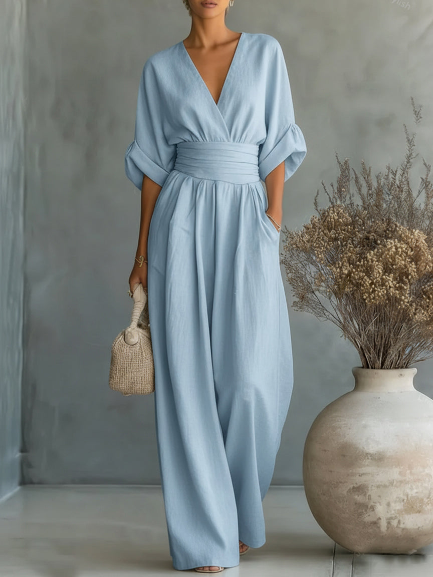 Combinación elegante con cuello en V y talle alto
