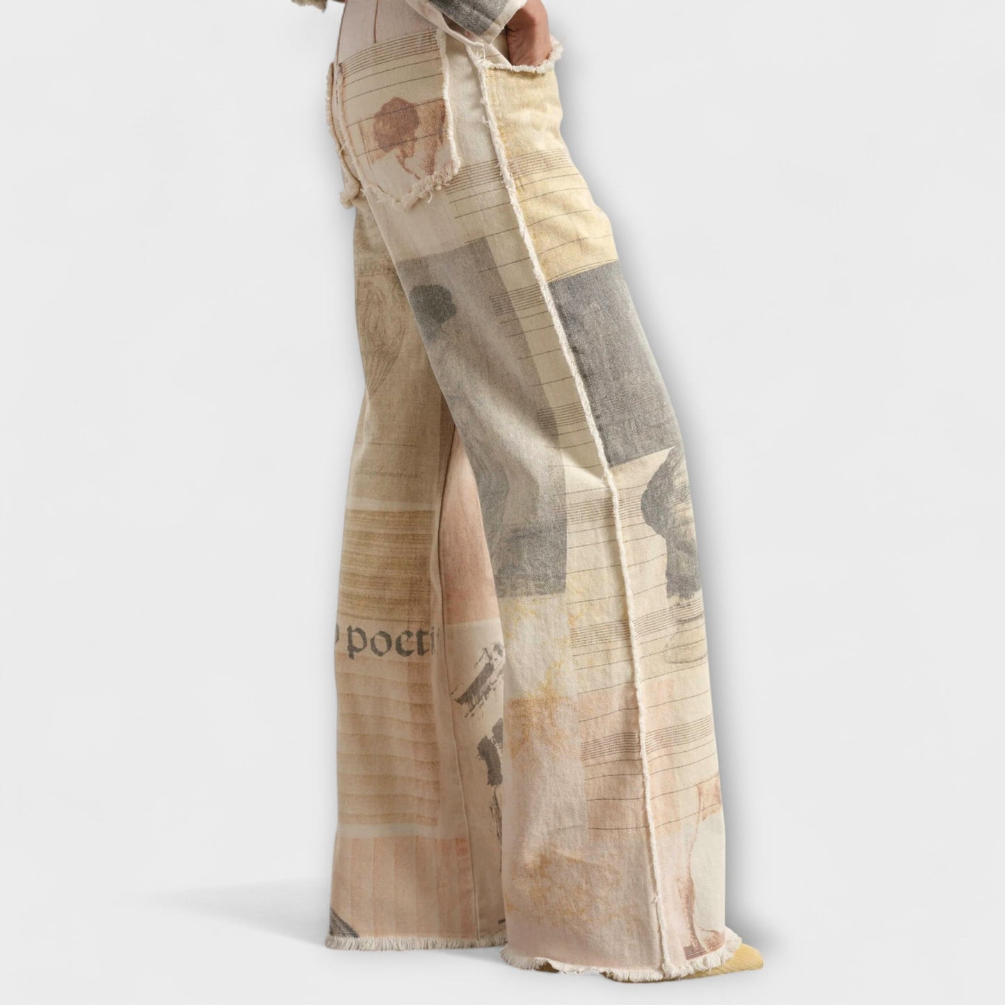 Rhea – Jeans a gamba larga stampati con un tocco vintage