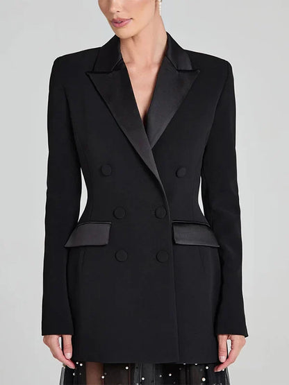 Sofía | Blazer reversible en satén negro con doble fila de botones