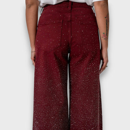 Marvie – Jeans de pierna ancha con strass en Burdeos