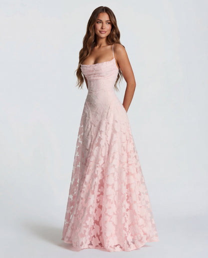 Sofia | Abito Maxi in Pizzo Floreale con Spalline a Spaghetti e Scollo Dritto
