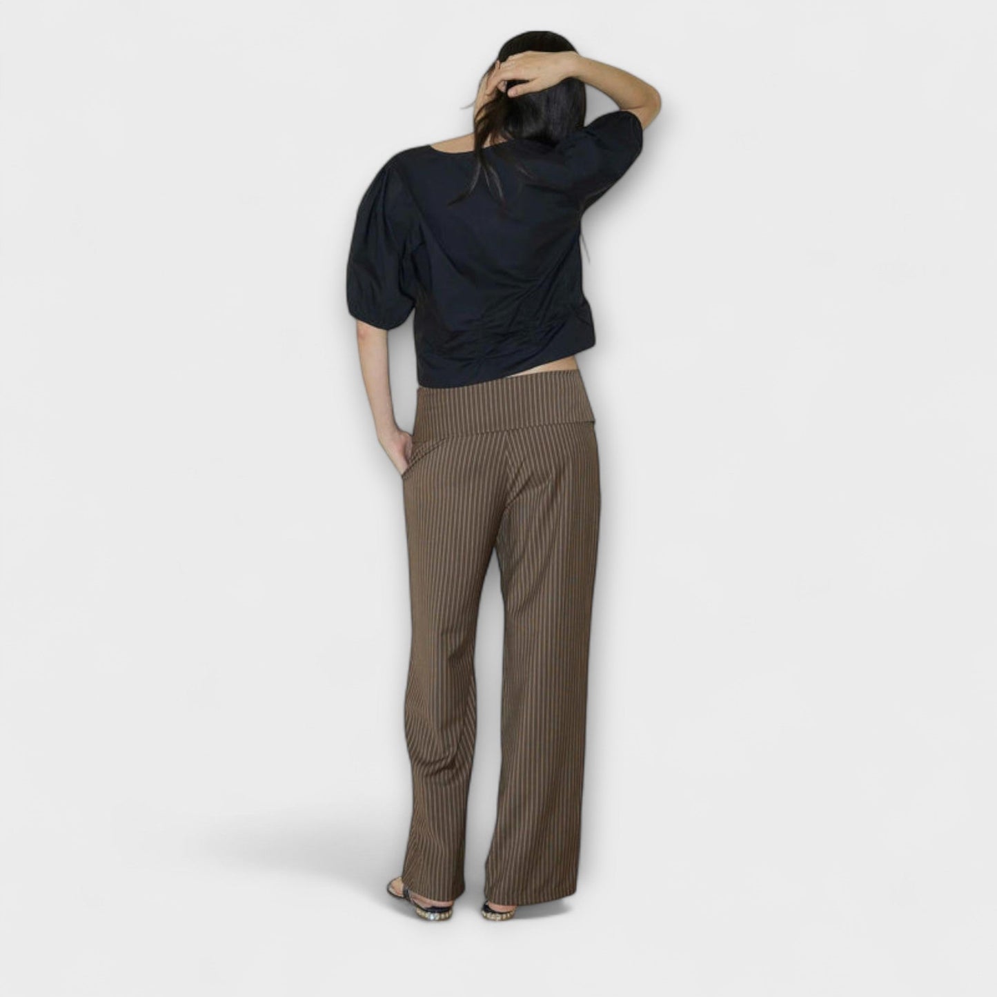 Noémi – Pantalones con pliegues
