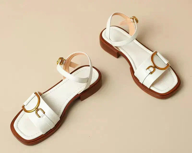 Amara | Sandali Piani con Fibbia™