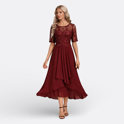 Mariana - Vestito in Pizzo con Maniche Corte Eleganti