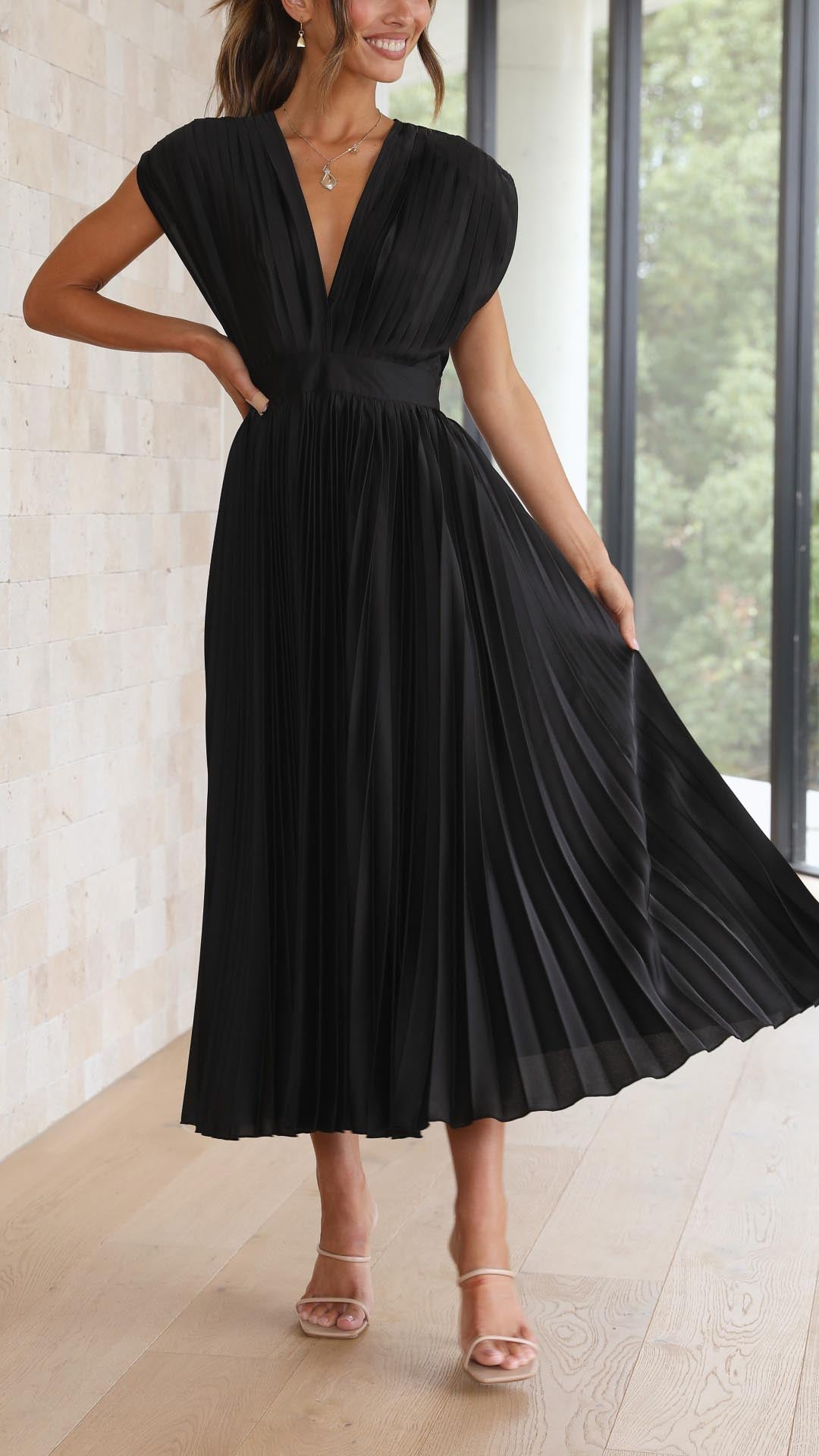 Isla | Elegantly Pleated Dress