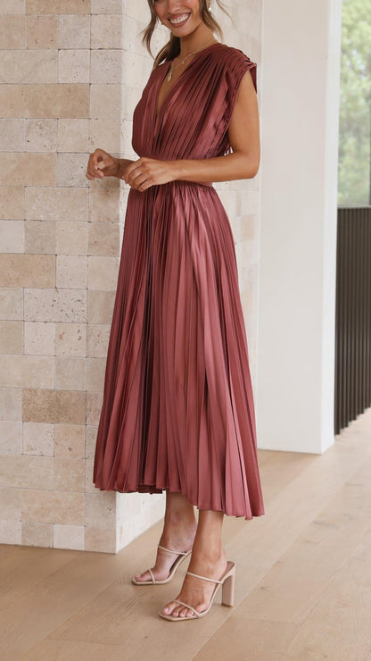 Isla | Elegantly Pleated Dress