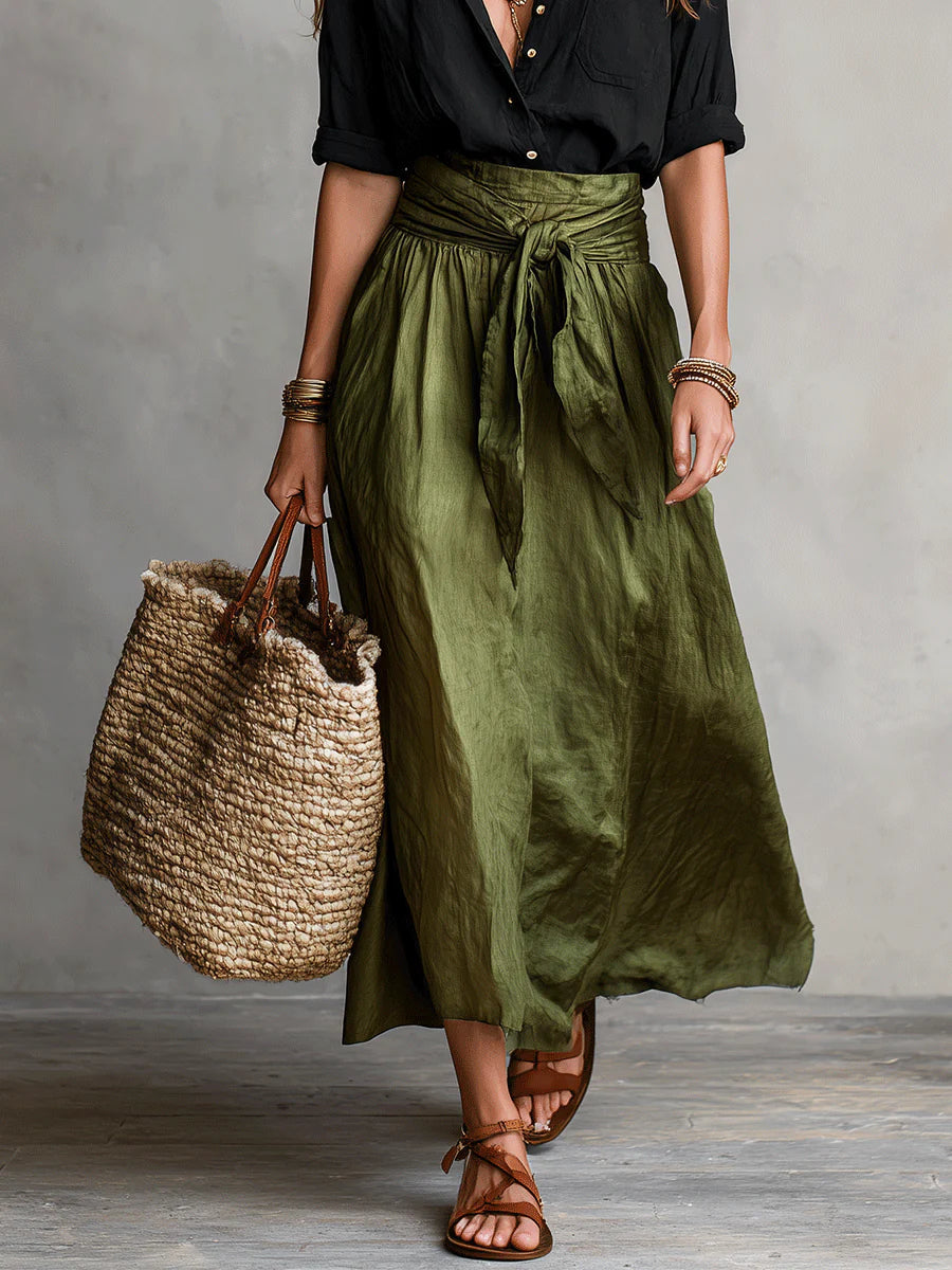 Vera™ | Set a Due Pezzi: Top Nero e Gonna Midi Verde Oliva
