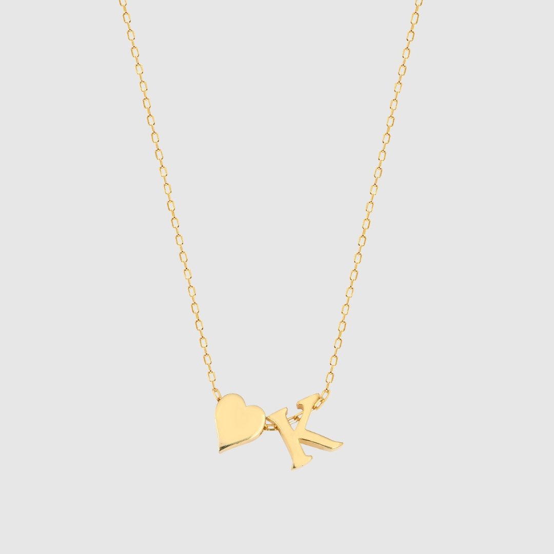 Collana con lettere a forma di cuore