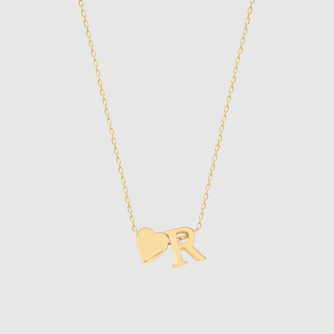 Collana con lettere a forma di cuore