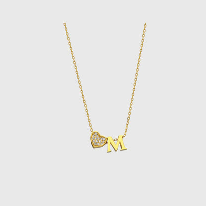 Collana con lettere in zirconia a forma di cuore