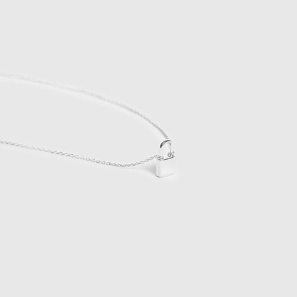 Collana a forma di lucchetto