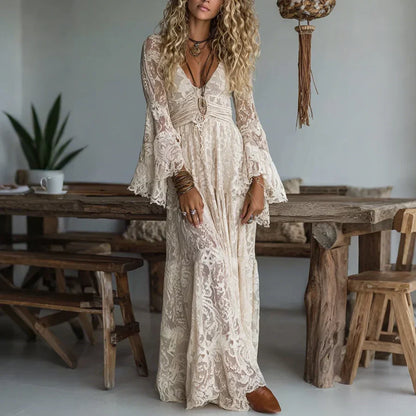 Abito Flare in Pizzo con Maniche Lunghe a V
